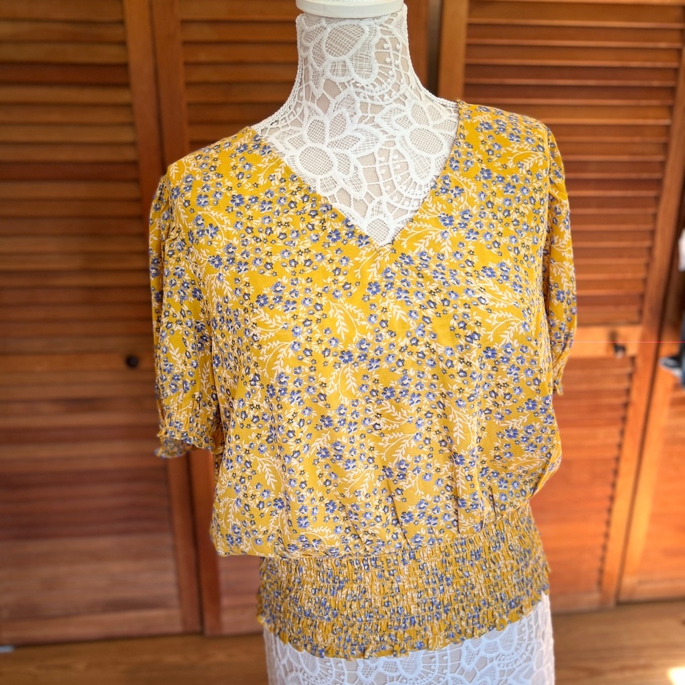 FEMININE Yellow and Blue Floral V-Neck Top by Loft, Size XL